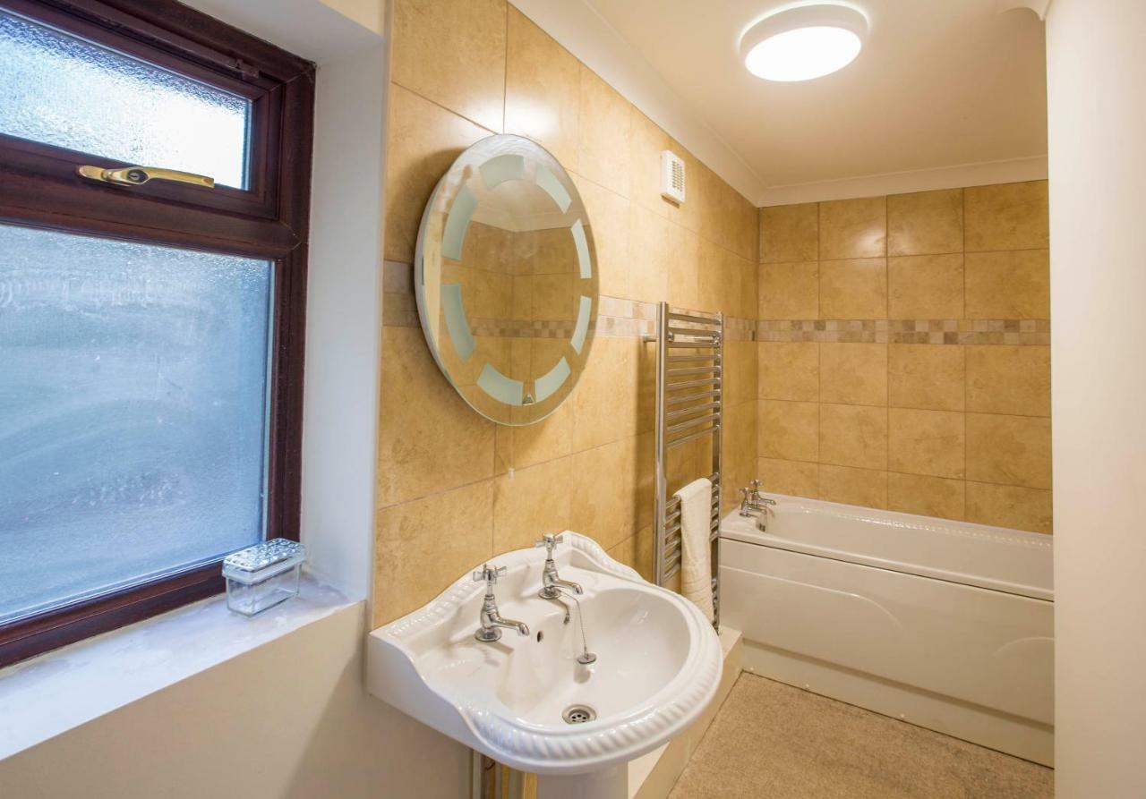 Tregib Mill Cottage Ffair-fâch Εξωτερικό φωτογραφία